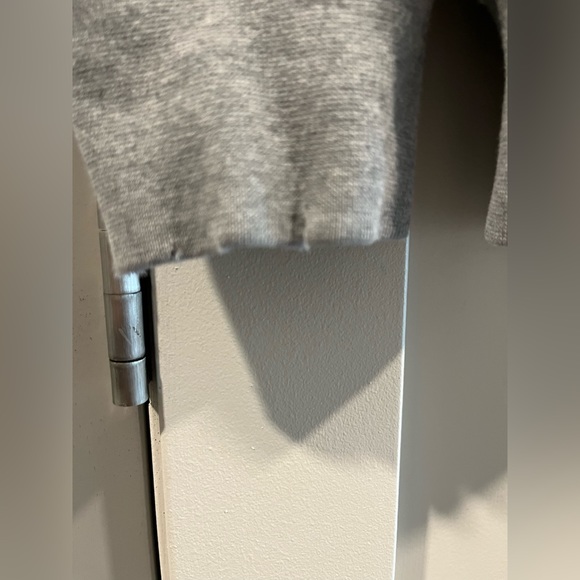 American Eagle Crew Neck Sweater - Picture 4 of 7